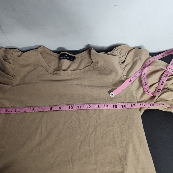 Pomander Place Tuckernuck Vesty Puff Sleeve Top size L Tan - Picture 8 of 9